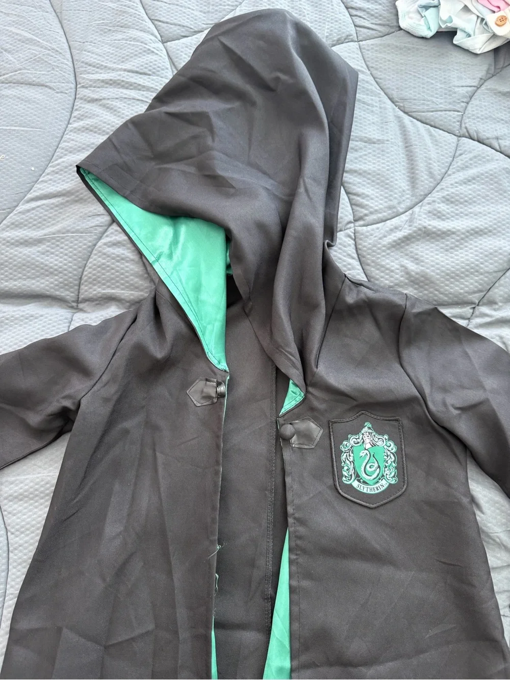 Slytherin Hooded Kids 10-12 years Costume Robe + Black & Green scarf